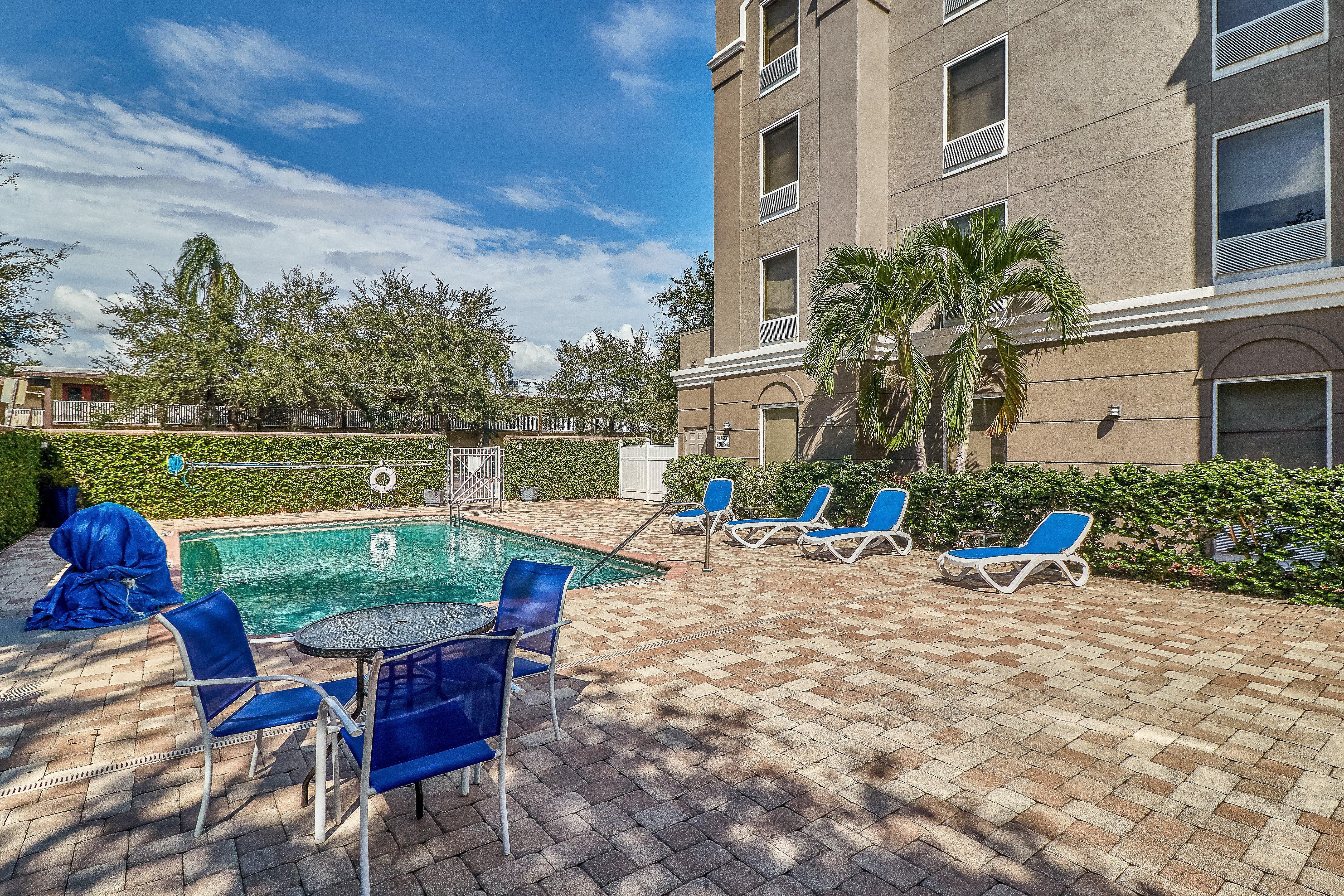 Holiday Inn Express Hotel & Suites Clearwater Us 19 North By Ihg Bagian luar foto